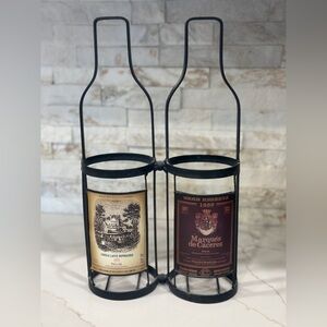 Elegant Black Wine Bottle Holder